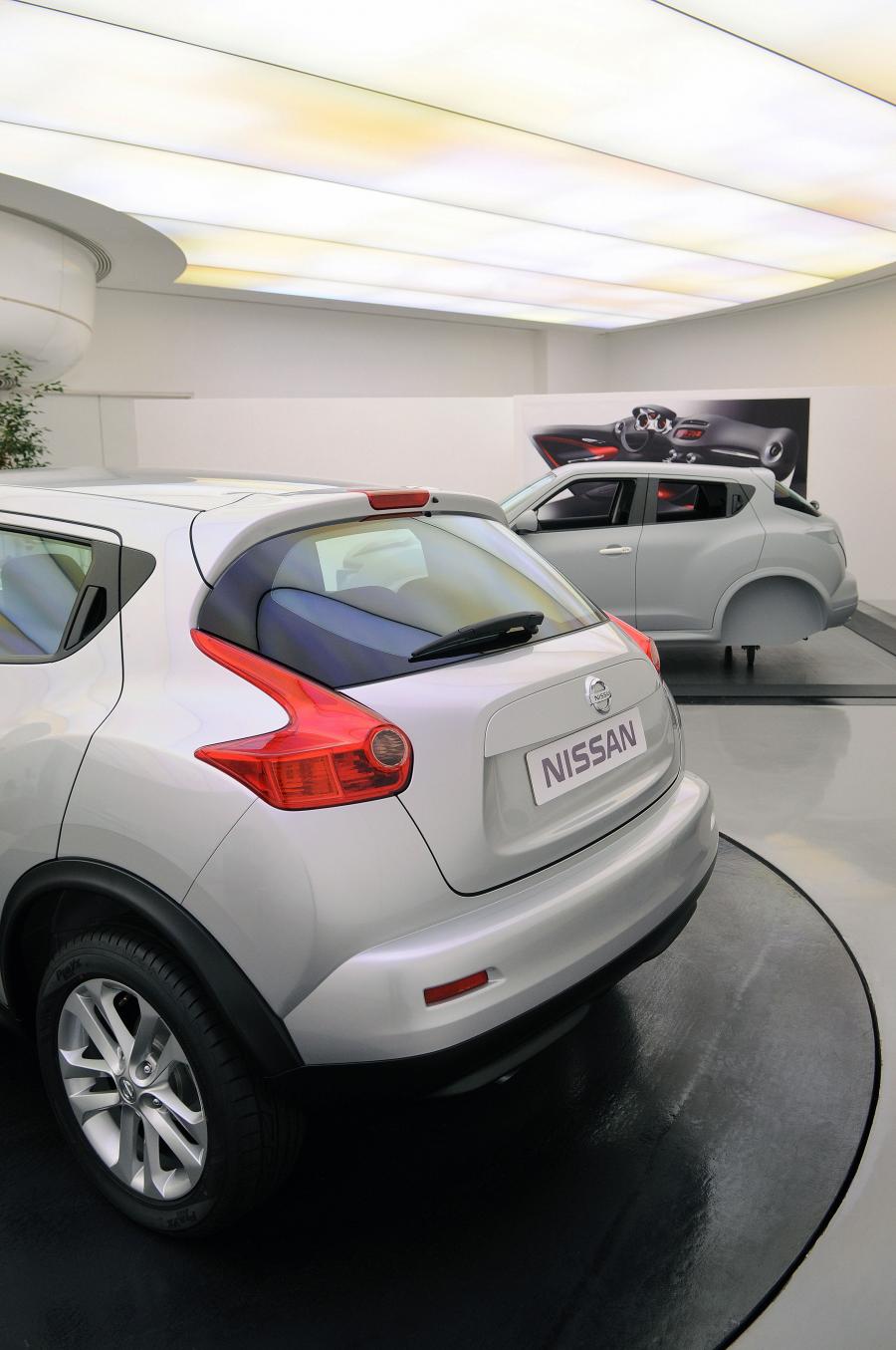  Nissan Juke 2010 года  (фото 46 из 174)